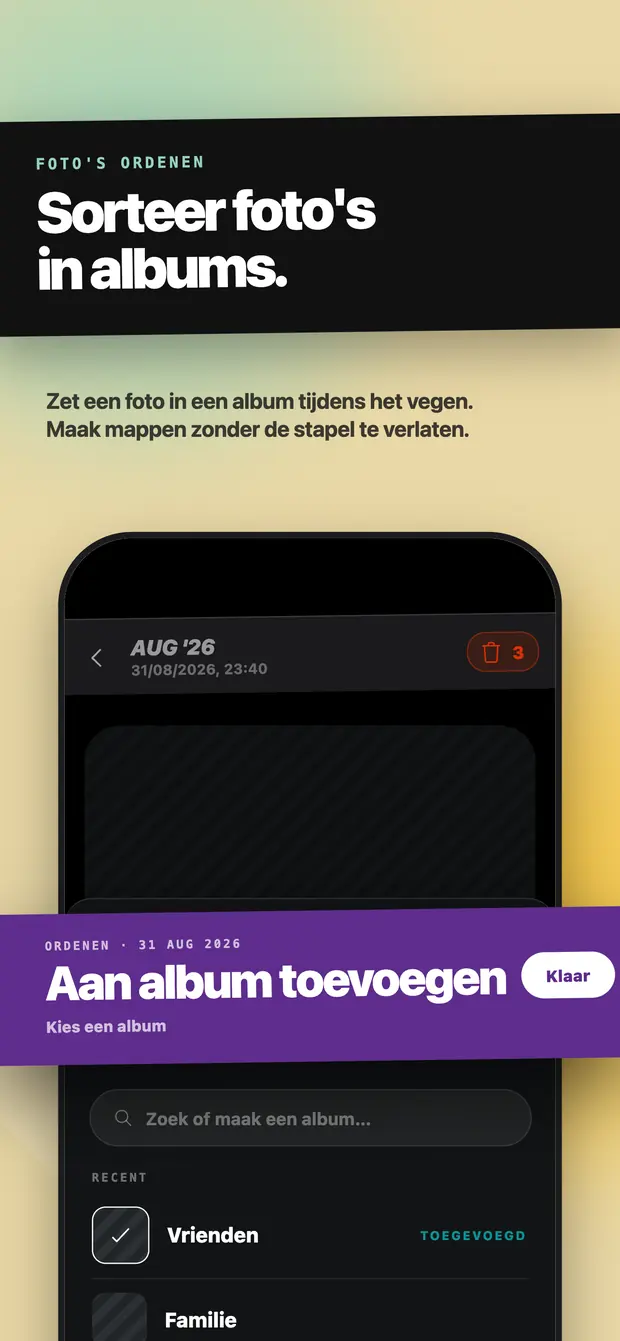 Het paneel In een album geopend boven een lopende veegsessie